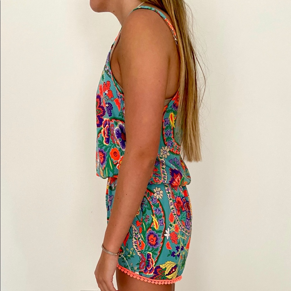 Adorable romper! - Picture 2 of 4